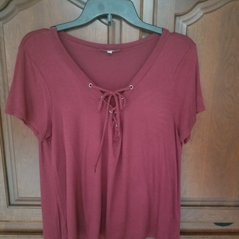 Charlotte Rouse Tee